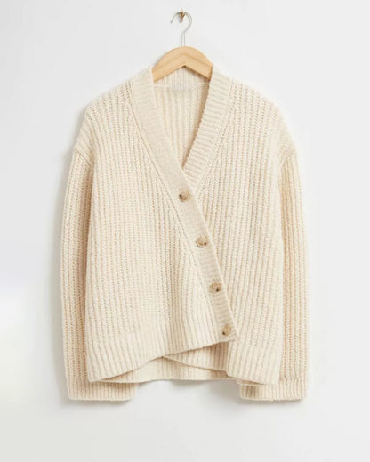 Iris | Women's Knitted Cardigan - Stylish Comfort with a Unique Button Closure