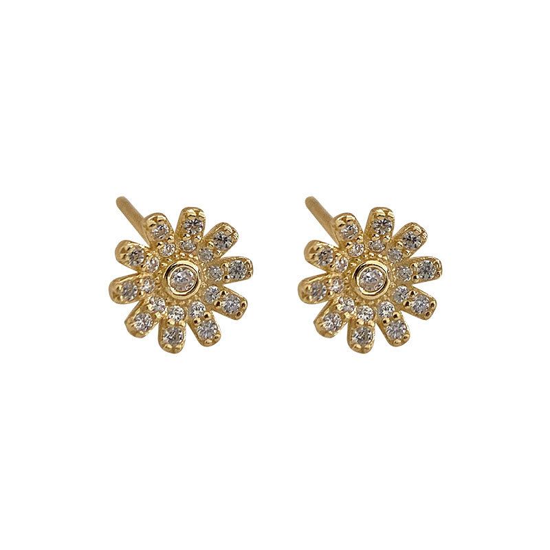 Emily | Golden Daisy Flower Earrings -Elegant & Stylish Jewelry