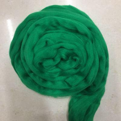 Holly | Super Chunky Wool Yarn – Plush, Durable & Ideal for Arm Knitting