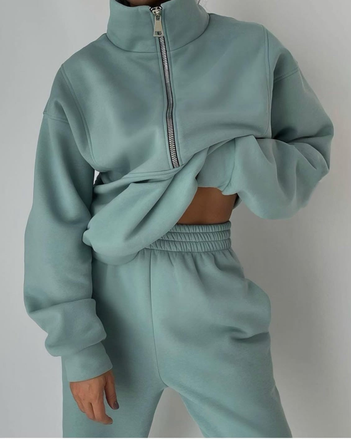 Valerie | Women's Lounge Tracksuit – Warm & Fashionable Co-Ord Set