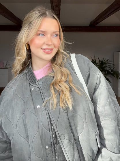 Mabel | Women's Quilted Bomber Jacket - Stylish and Cozy Outerwear for Any Occasion