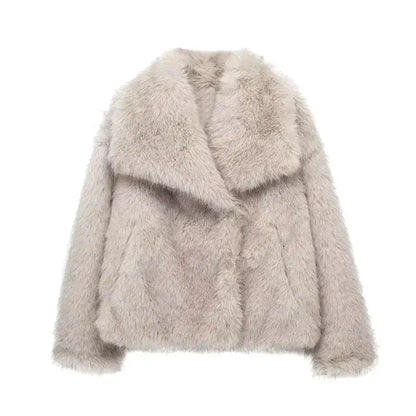 Ivy | Women's Fur Coat - Luxuriously Warm & Stylish