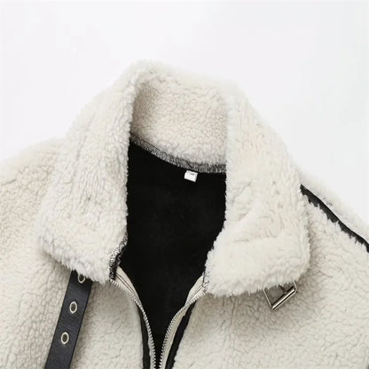 Dahlia | Women's Warm Sherpa Jacket – Cozy, Stylish & Contrasting Details