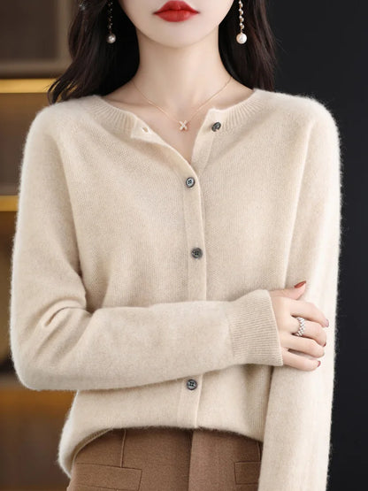 Pearl | Women's Wool Cardigan – Soft, Cozy & Button-Up Closure