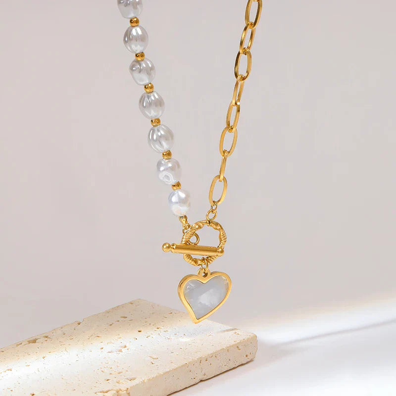 Kaitlyn | Pearl-Embellished Heart Necklace – Luxe, Minimalist & Chic