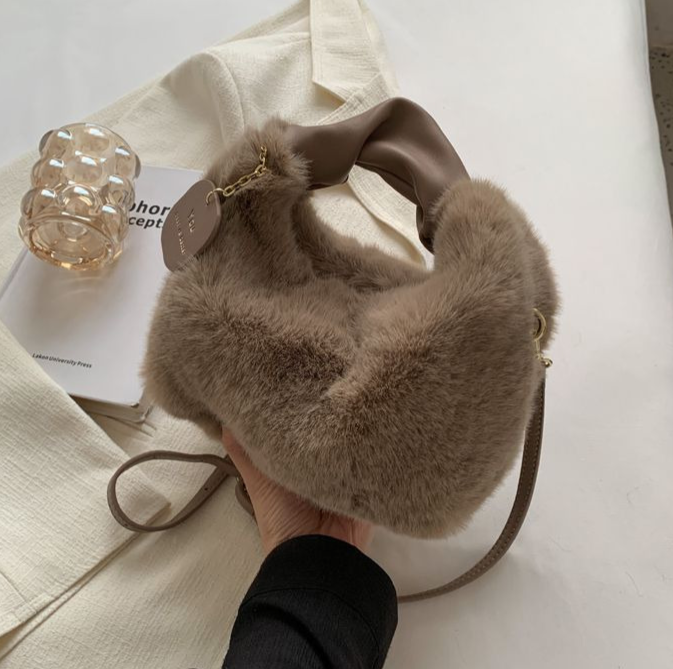 Kendra | Women's Fluffy Plush Handbag – Soft, Cozy & Stylish for Any Occasion