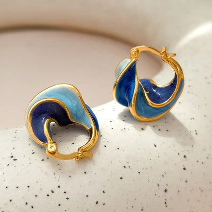 Hailee | Swirly Hoop Earrings – 18K Gold-Plated & Fashion-Forward