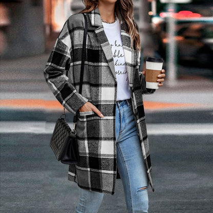 Courtney | Women's Checkered Coat – Elegant, Warm & Versatile