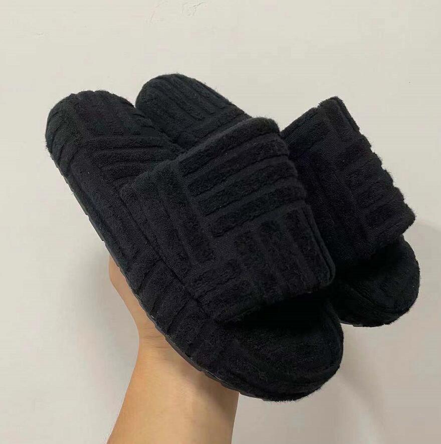 Madilyn | Women's Ultra-Comfy Faux Fur Slippers – Cozy, Soft & Perfect for Home