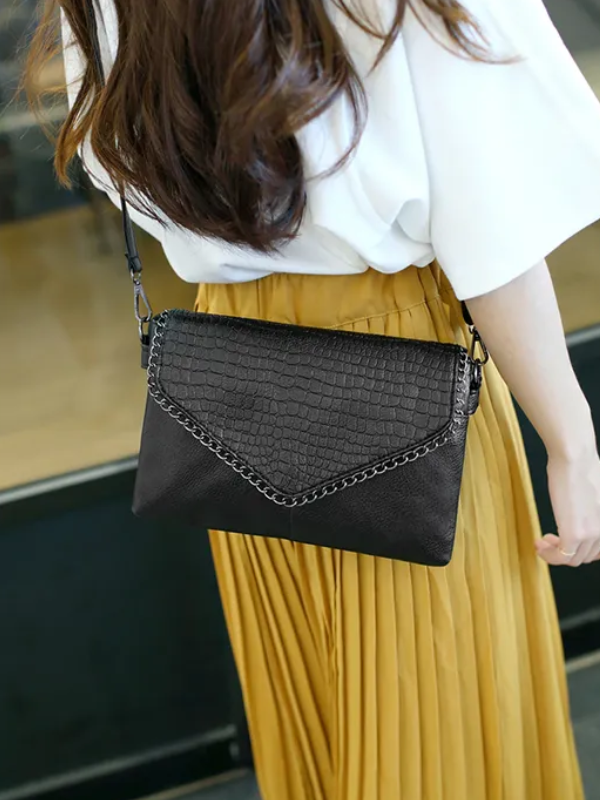 Wren | Women's Clutch Bag - Classic Elegance with Versatile Design