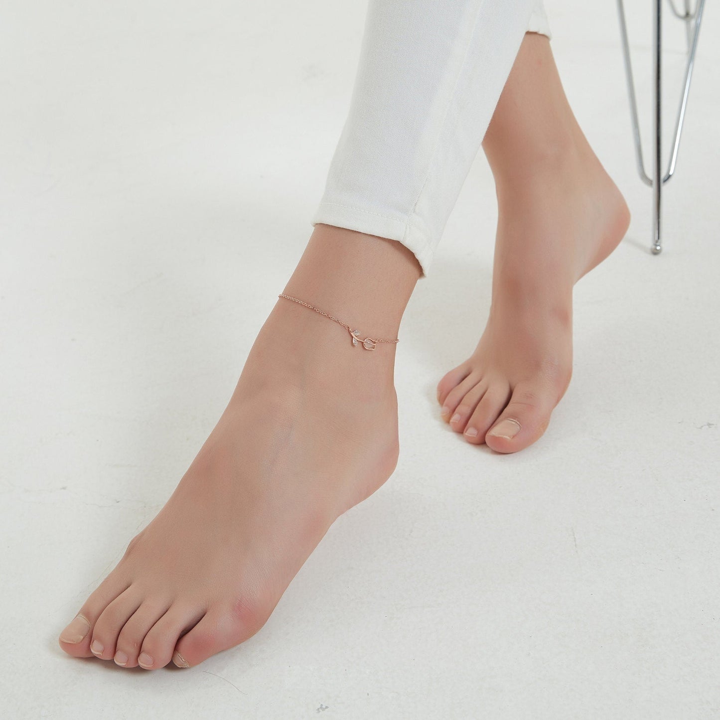 Ella | Tulip Flower Ankle Bracelet Anklet- Simple &Elegant for Women